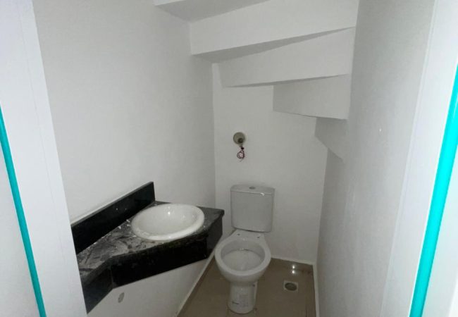 WhatsApp Image 2025-10-20 at 16.20.50 (1)